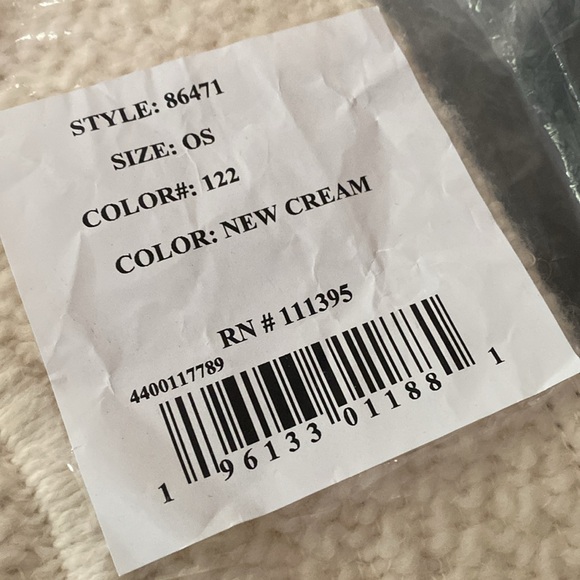 *NWT* Tory Burch Ella Chain Tote - Color is New Cream - Picture 8 of 17